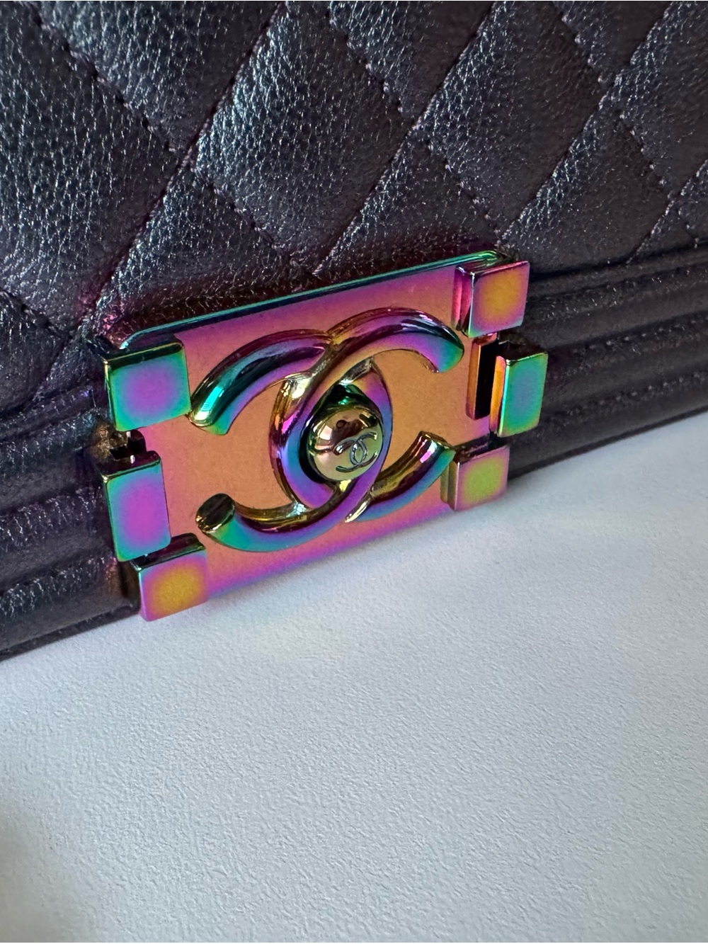 Chanel Small Iridescent Black Quilted Boy Bag with Multicolor Chain - Picture 2 of 12